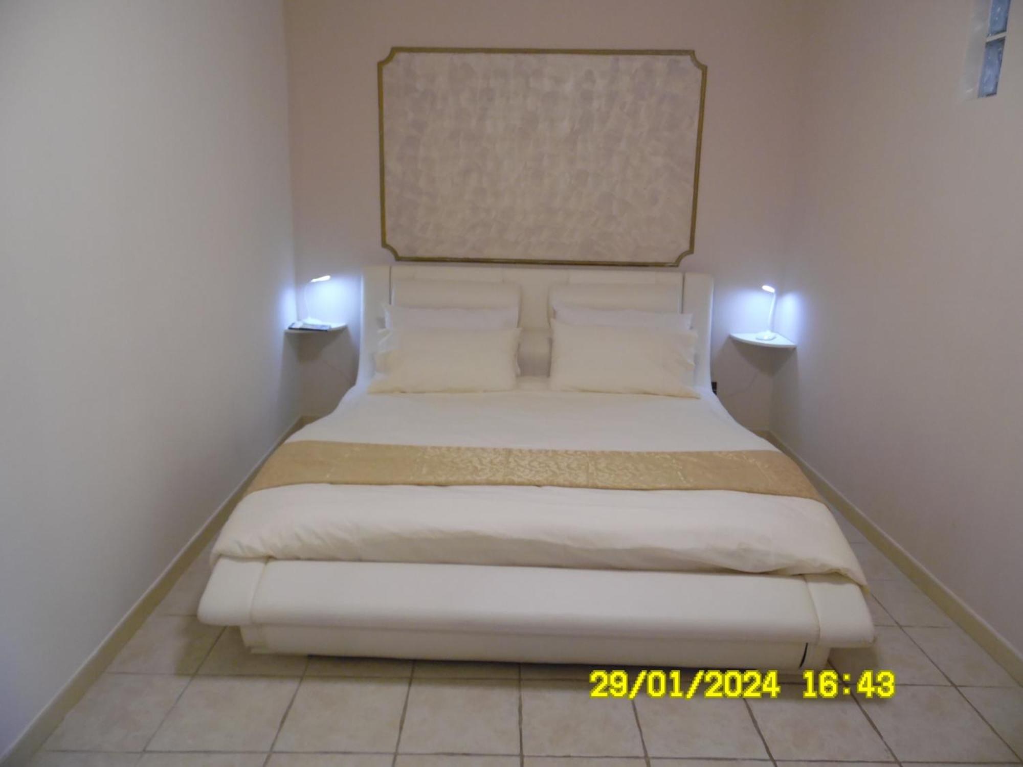 La Casa Di Giuditta - B&B Casa Vacanze - Ramacca Ngoại thất bức ảnh